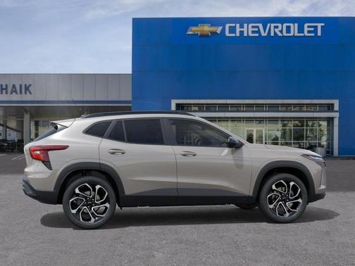 White Sand 2026 Chevrolet Trax 2RS