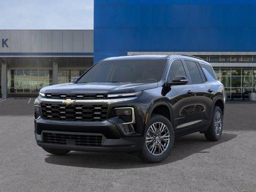 Mosaic Black Metallic 2027 Chevrolet Traverse LT