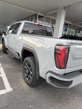 2025 GMC Sierra 2500 AT4