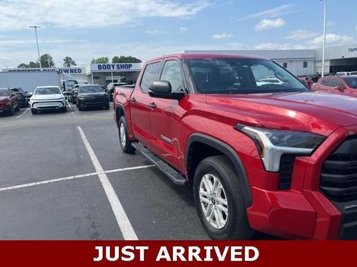 2022 Toyota Tundra SR5