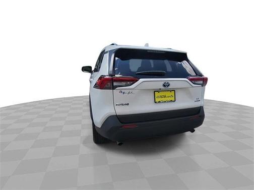 2021 Toyota RAV4 Hybrid LE
