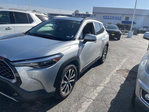 2023 Toyota Corolla Cross XLE