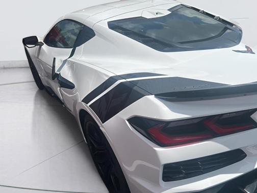 Arctic White 2024 Chevrolet Corvette Z06