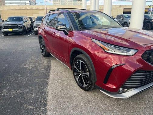 2022 Toyota Highlander XSE