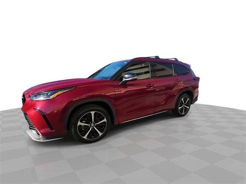 2022 Toyota Highlander XSE