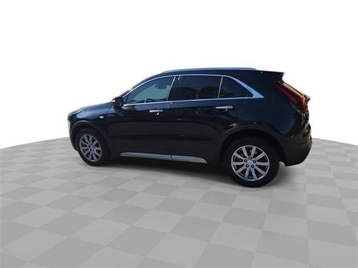 2022 Cadillac XT4 Premium Luxury