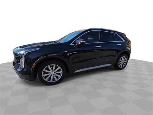 2022 Cadillac XT4 Premium Luxury