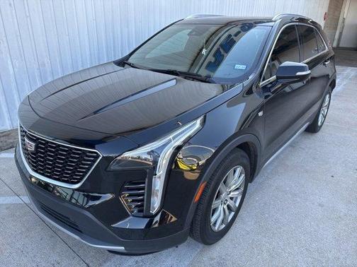 2022 Cadillac XT4 Premium Luxury