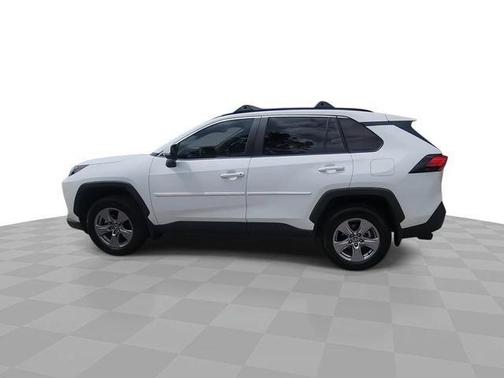 Ice 2025 Toyota RAV4 XLE