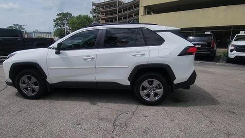 Ice 2025 Toyota RAV4 XLE