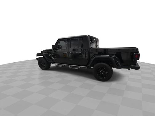 Black Clearcoat 2023 Jeep Gladiator Overland