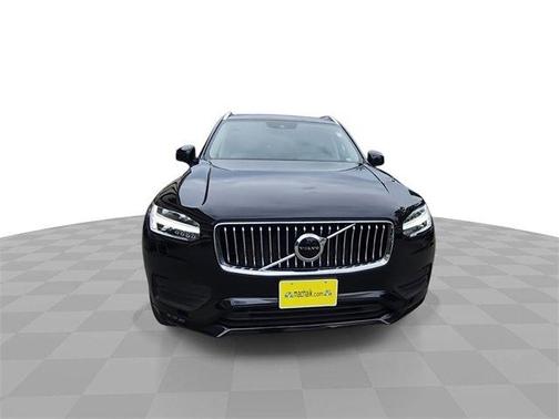 2021 Volvo XC90 T6 Momentum 7 Passenger