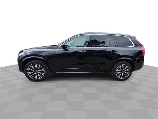 2021 Volvo XC90 T6 Momentum 7 Passenger