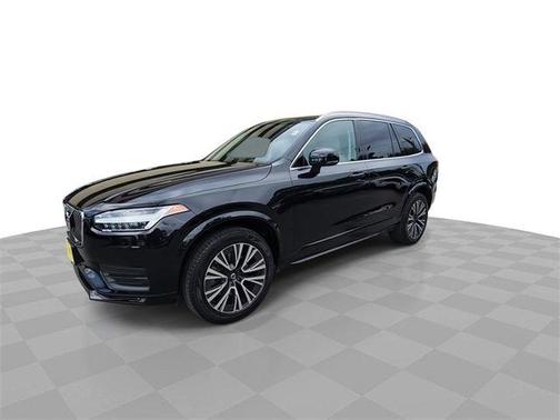 2021 Volvo XC90 T6 Momentum 7 Passenger