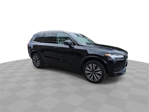 2021 Volvo XC90 T6 Momentum 7 Passenger