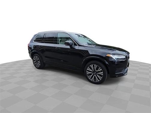2021 Volvo XC90 T6 Momentum 7 Passenger