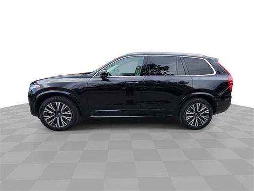 2021 Volvo XC90 T6 Momentum 7 Passenger