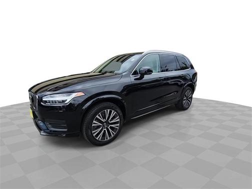 2021 Volvo XC90 T6 Momentum 7 Passenger
