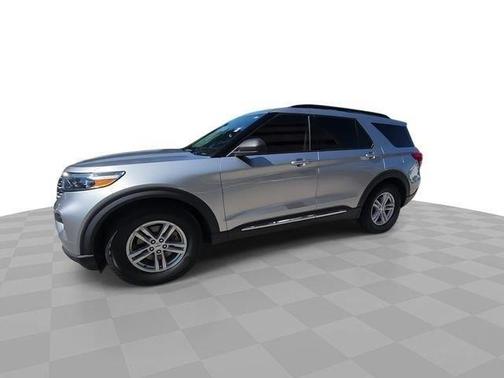 Silver Metallic 2020 Ford Explorer XLT