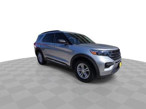 Silver Metallic 2020 Ford Explorer XLT
