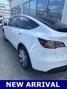 2024 Tesla Model Y Standard Range