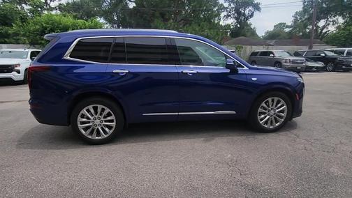 2023 Cadillac XT6 Premium Luxury FWD