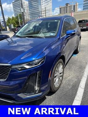 2023 Cadillac XT6 Premium Luxury FWD