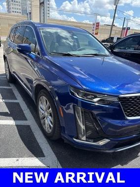 2023 Cadillac XT6 Premium Luxury FWD
