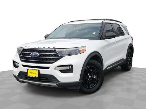 Oxford White 2020 Ford Explorer XLT