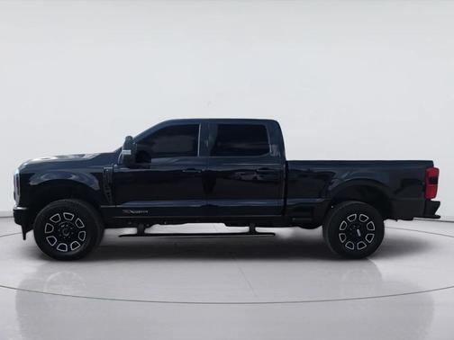 Agate Black Metallic 2025 Ford F-250 Platinum