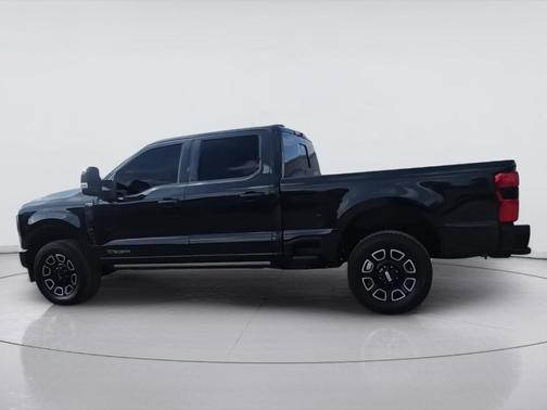 Agate Black Metallic 2025 Ford F-250 Platinum