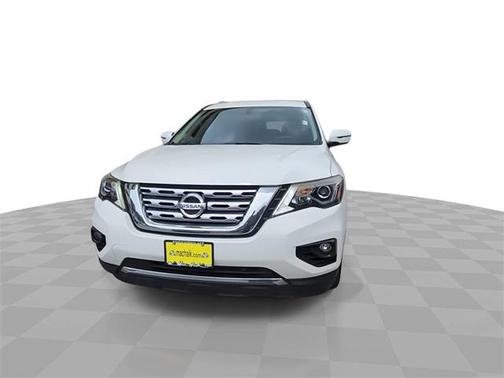2020 Nissan Pathfinder SV