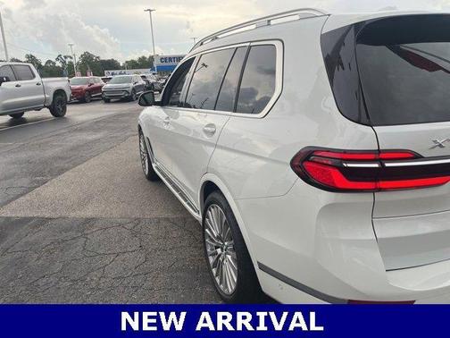 2023 BMW X7 xDrive40i