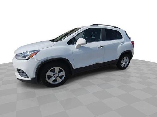 Summit White 2020 Chevrolet Trax LT