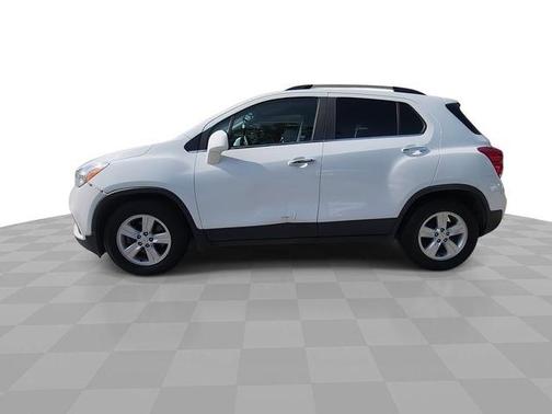 Summit White 2020 Chevrolet Trax LT