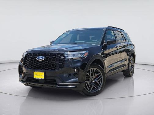 Agate Black 2026 Ford Explorer ST-Line