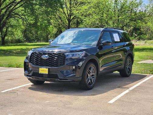 Black Metallic 2026 Ford Explorer ST-Line