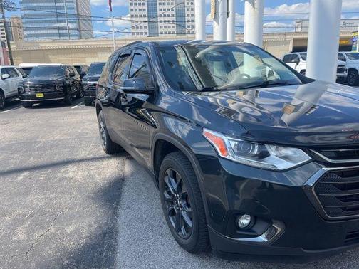 Graphite Metallic 2020 Chevrolet Traverse RS