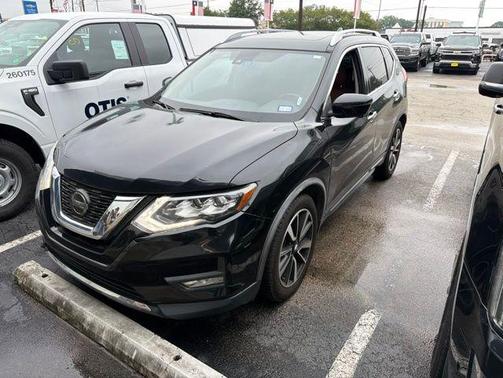 Magnetic Black 2018 Nissan Rogue SL