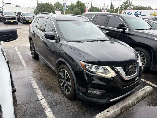Magnetic Black 2018 Nissan Rogue SL