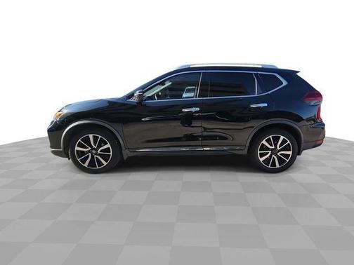 Magnetic Black 2018 Nissan Rogue SL