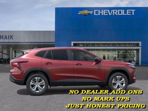 2025 Chevrolet Trax LS