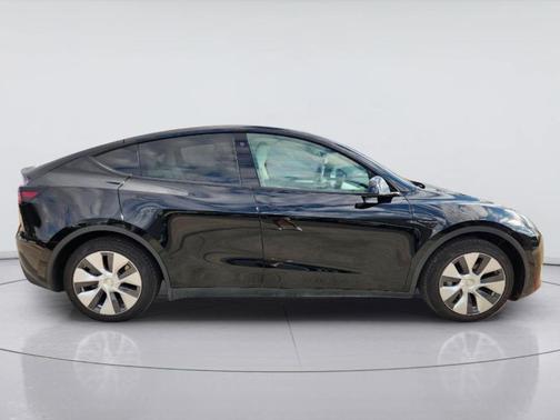 Black 2023 Tesla Model Y Long Range