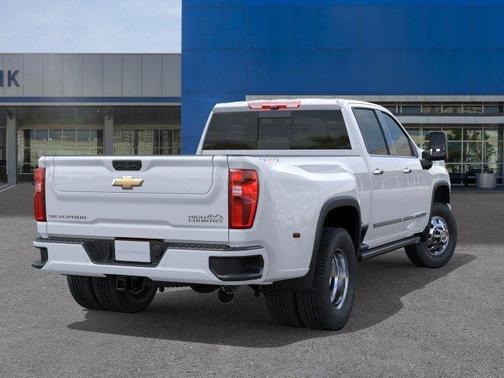 Polar White 2026 Chevrolet Silverado 3500 High Country