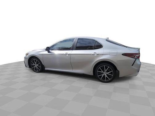 Silver 2023 Toyota Camry SE