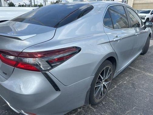 Silver 2023 Toyota Camry SE
