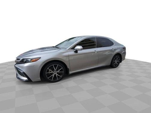 Silver 2023 Toyota Camry SE