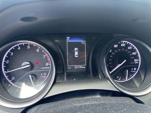 Silver 2023 Toyota Camry SE