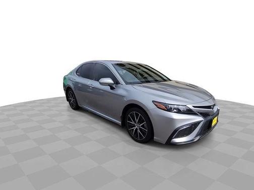 Silver 2023 Toyota Camry SE