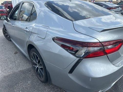 Silver 2023 Toyota Camry SE